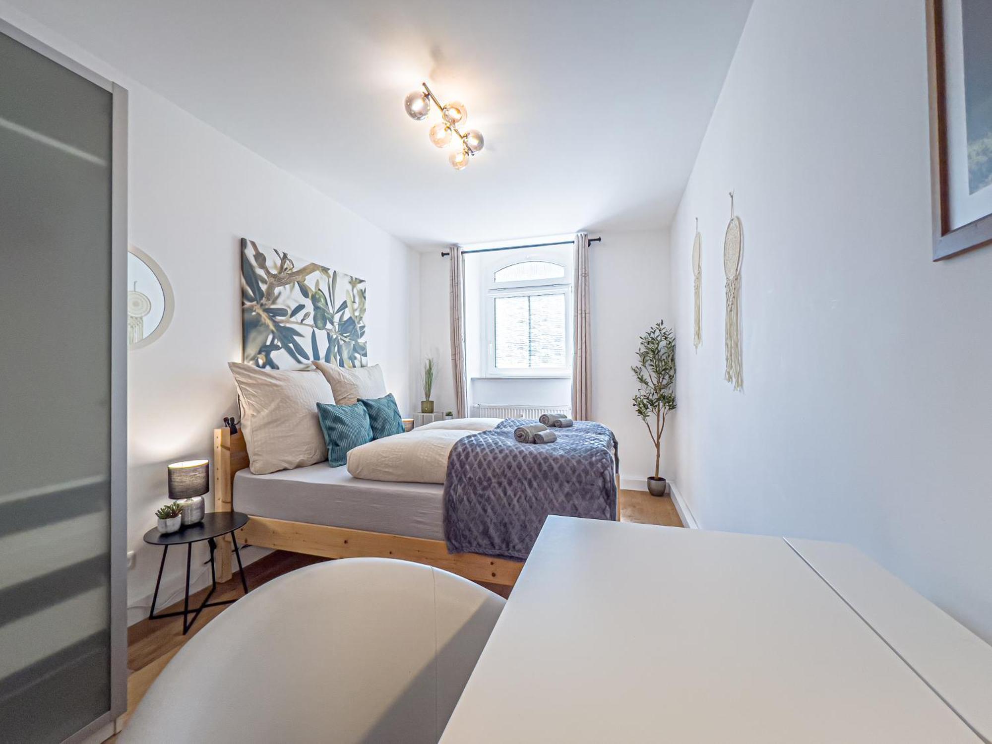 Apartment Gemuetliche Mit 2 Schlafzimmern, Kostenfreiem Parkplatz, Modernem Bad, Kueche, Waschmaschine & Trockner