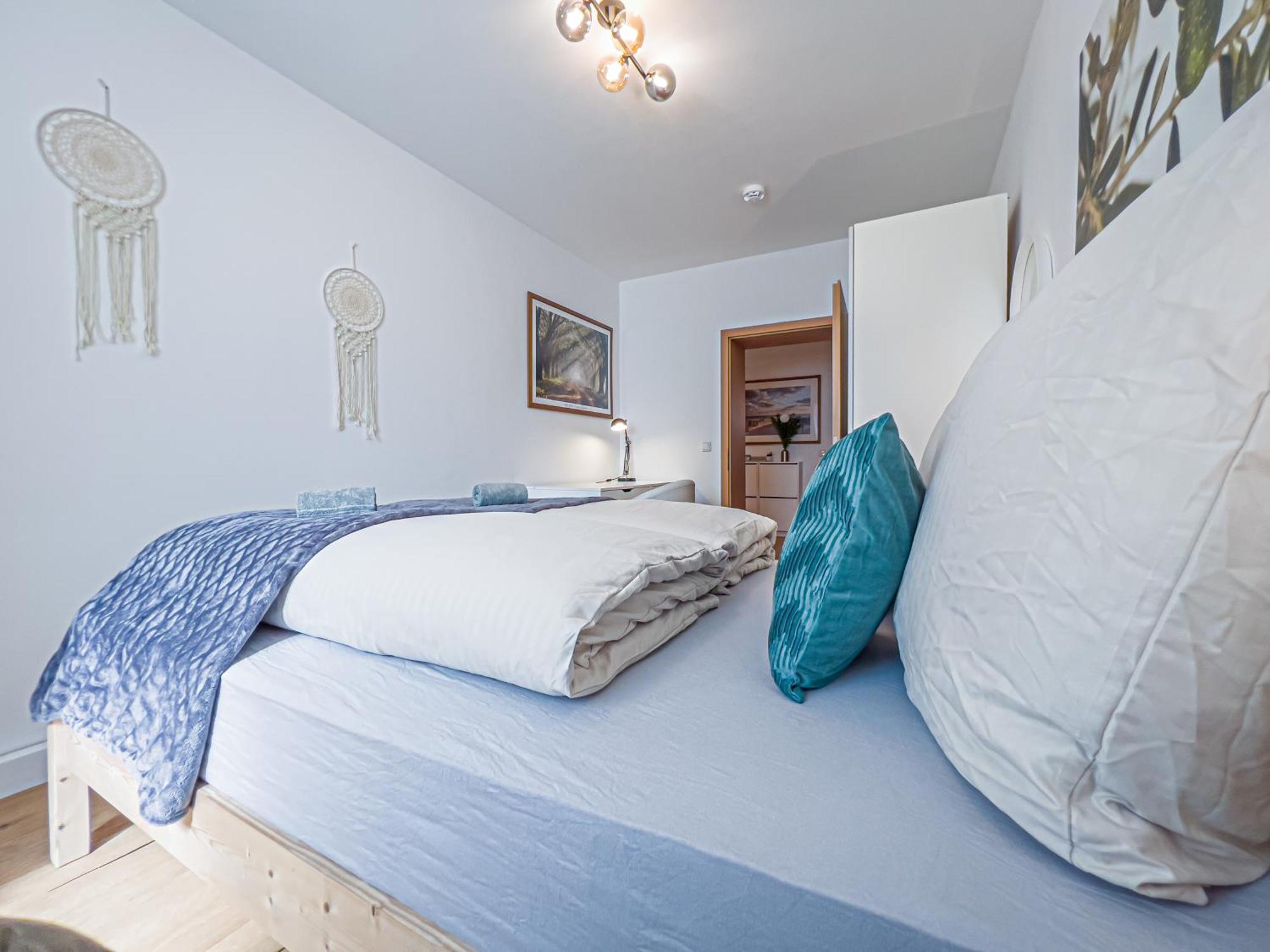Gemuetliche Mit 2 Schlafzimmern, Kostenfreiem Parkplatz, Modernem Bad, Kueche, Waschmaschine & Trockner Apartment *